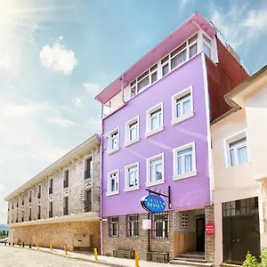 Seven Roses Apartment