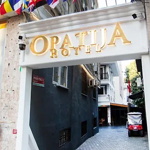  Hotel Opatija